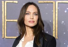 Angelina Jolie a optat pentru dubla mastectomie