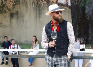 Arta de a te imbraca