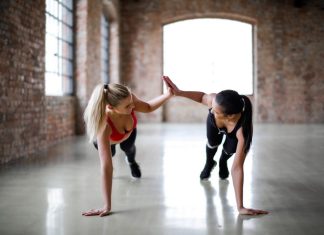 Exercitii pentru bust, umeri si gat