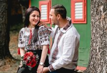 Ie traditionala romaneasca