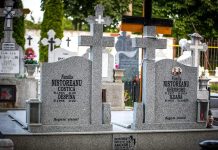 Achizitia unui monument funerar