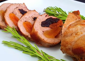 Muschiulet umplut cu fructe deshidratate