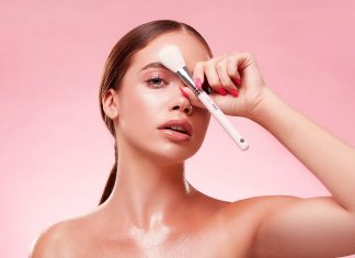 O istorie a machiajului