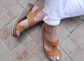 Sandale pentru femei