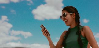 Reguli de aur pentru un selfie perfect folosite de vedete